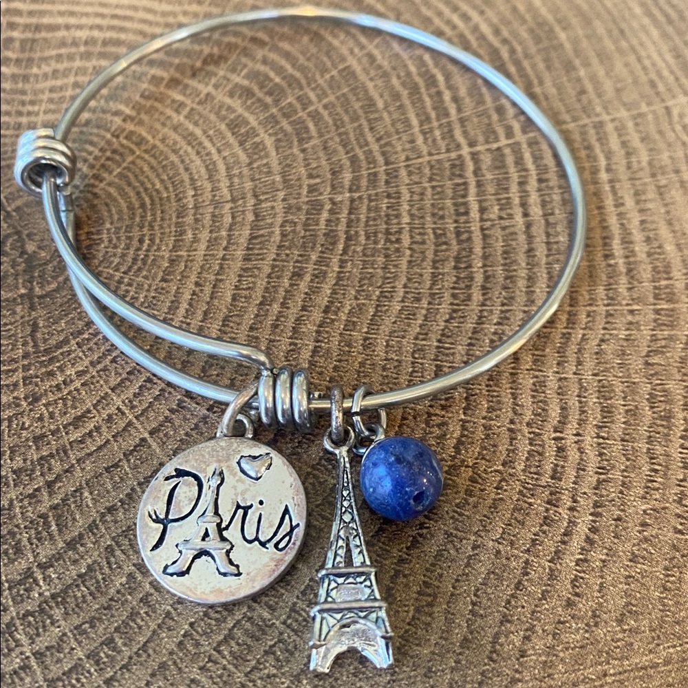 EUC PARIS Love Stretch Charm Bracelet